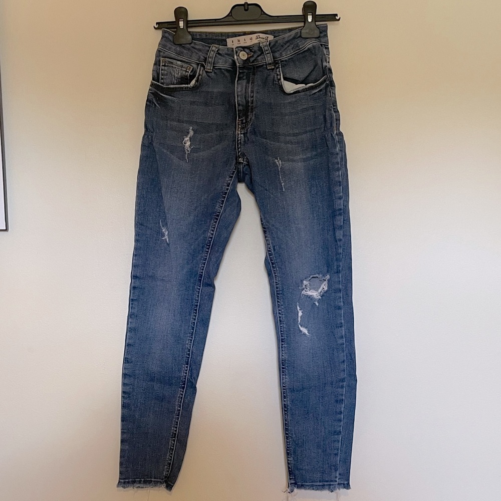 Denim Co. Medium Wash Distressed High Waisted Skinny Jeans